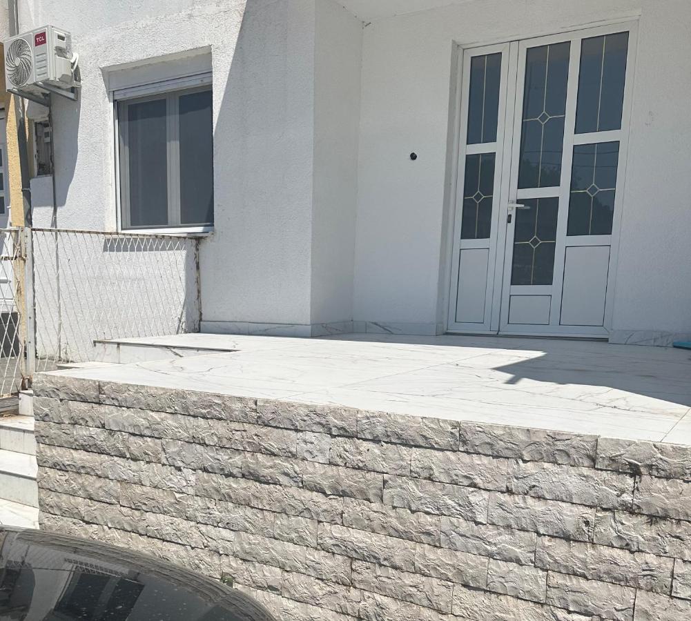 Apartman Sutomore - B&B