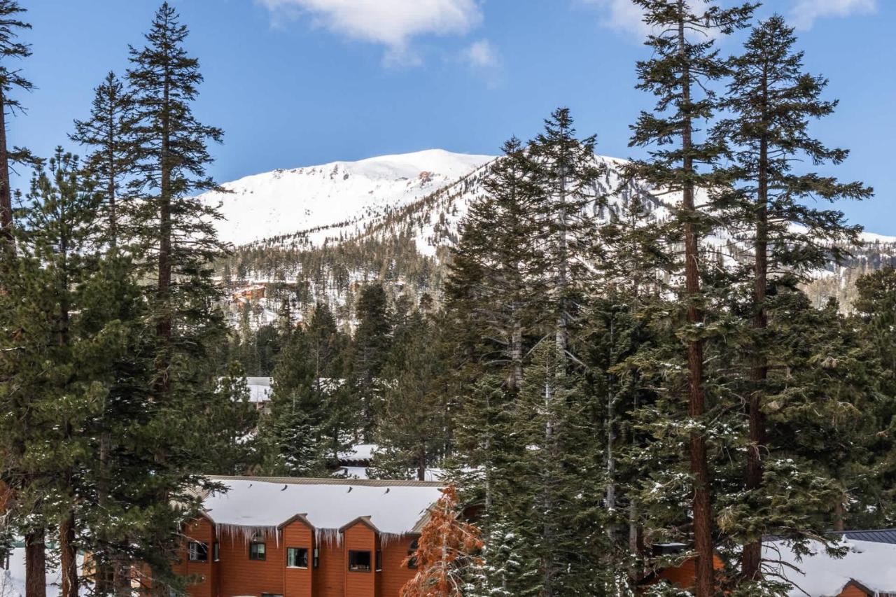2 BDR Family Resort Condo with Pool Lounge & Mountain Views - B&B Mammoth Lakes