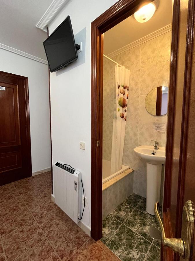 Twin Room with Private Bathroom