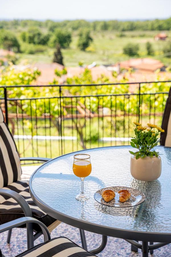 Veranda Vatopedi - Bed and Breakfast Vatopédio