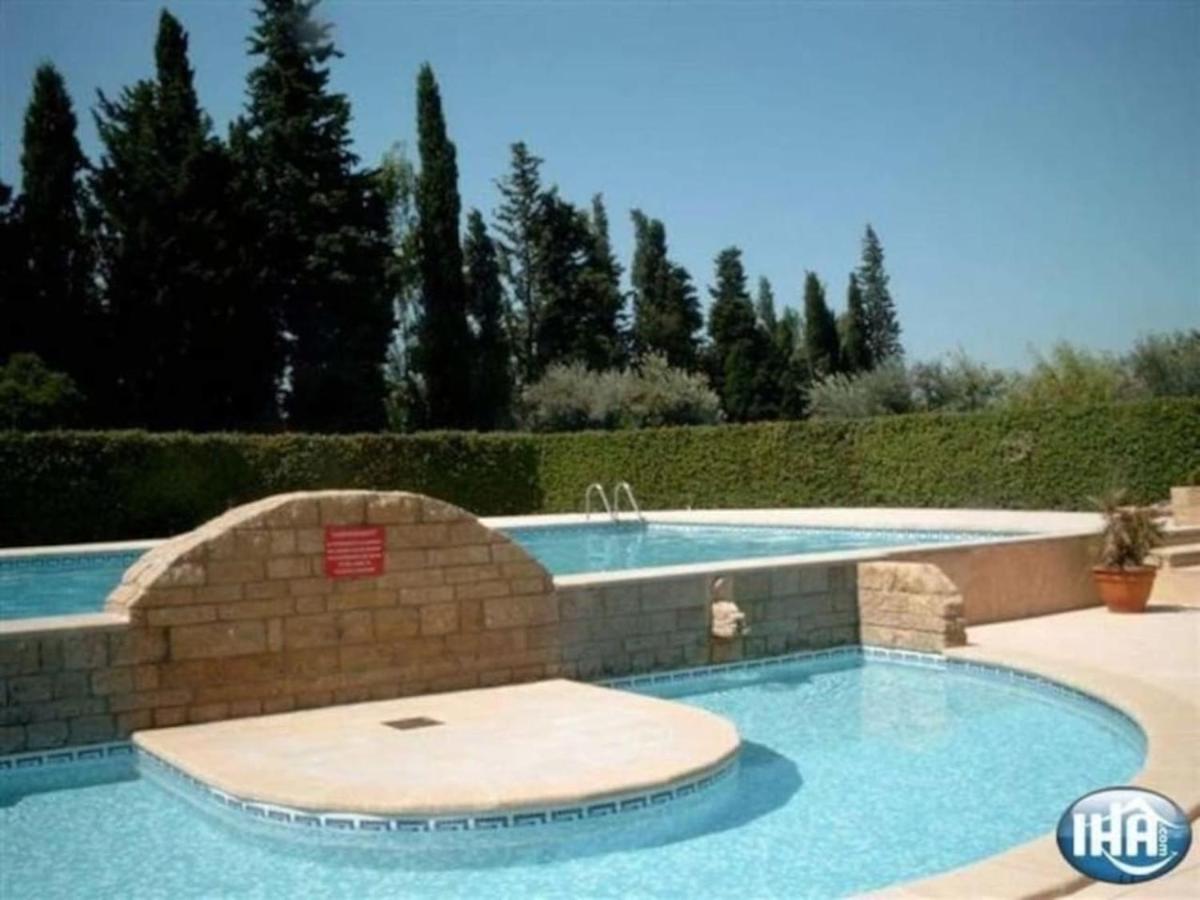 Maison provençale - B&B Eyguières