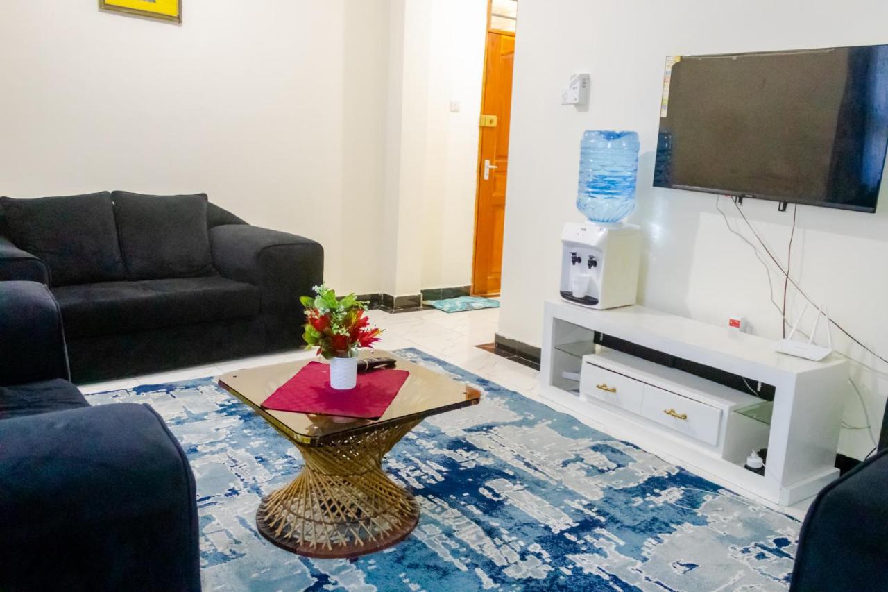 TWO BEDROOM APARTMENT BAMBURI Mombasa - B&B Mombasa