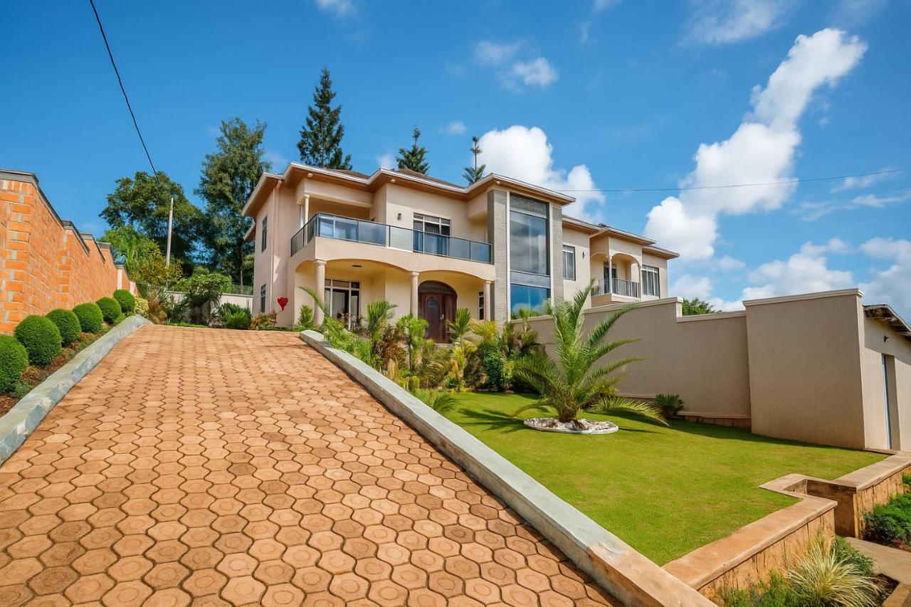 Chateau Mignon - B&B Kigali