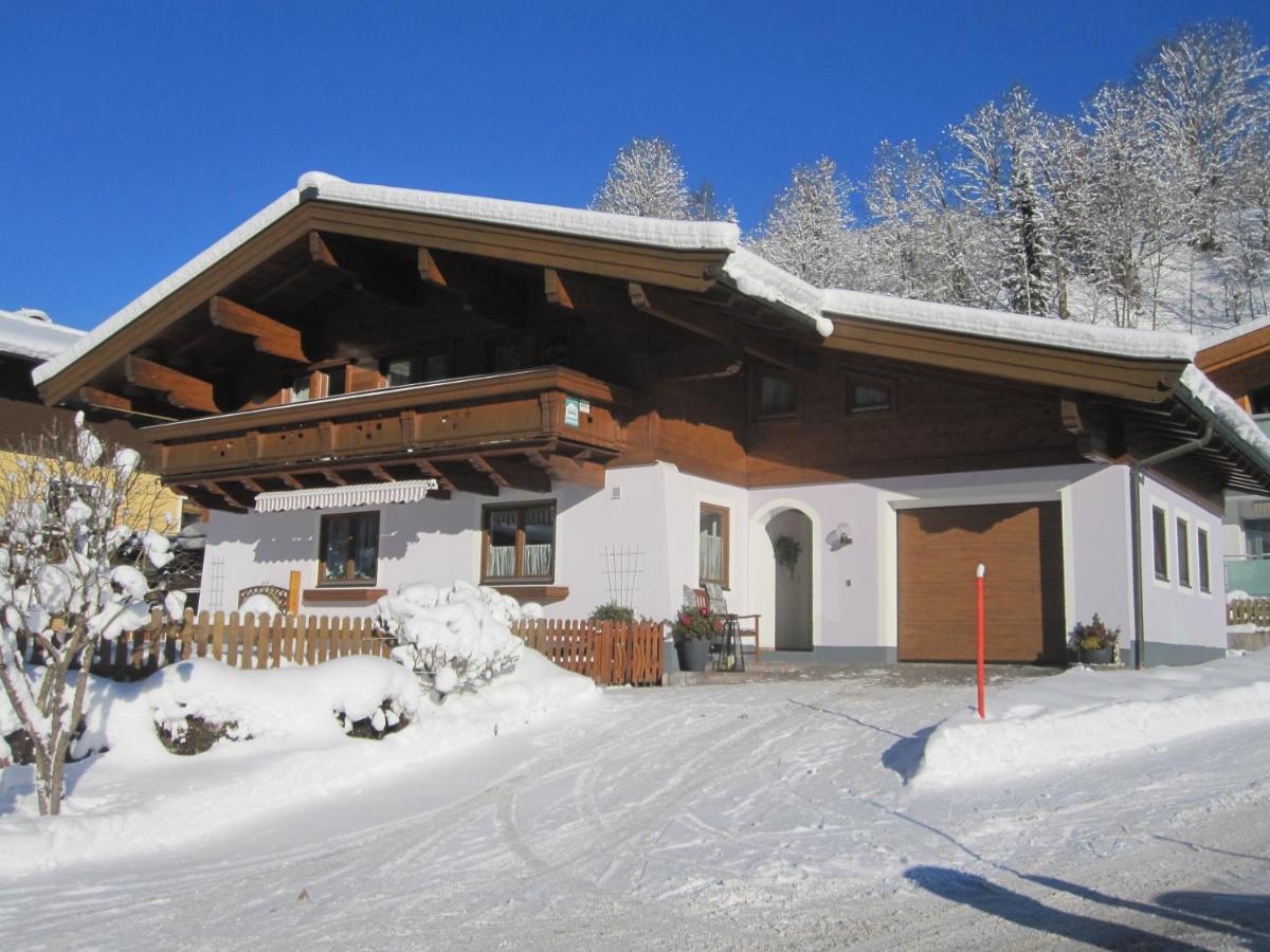 Gästehaus Aigner - B&B Saalbach