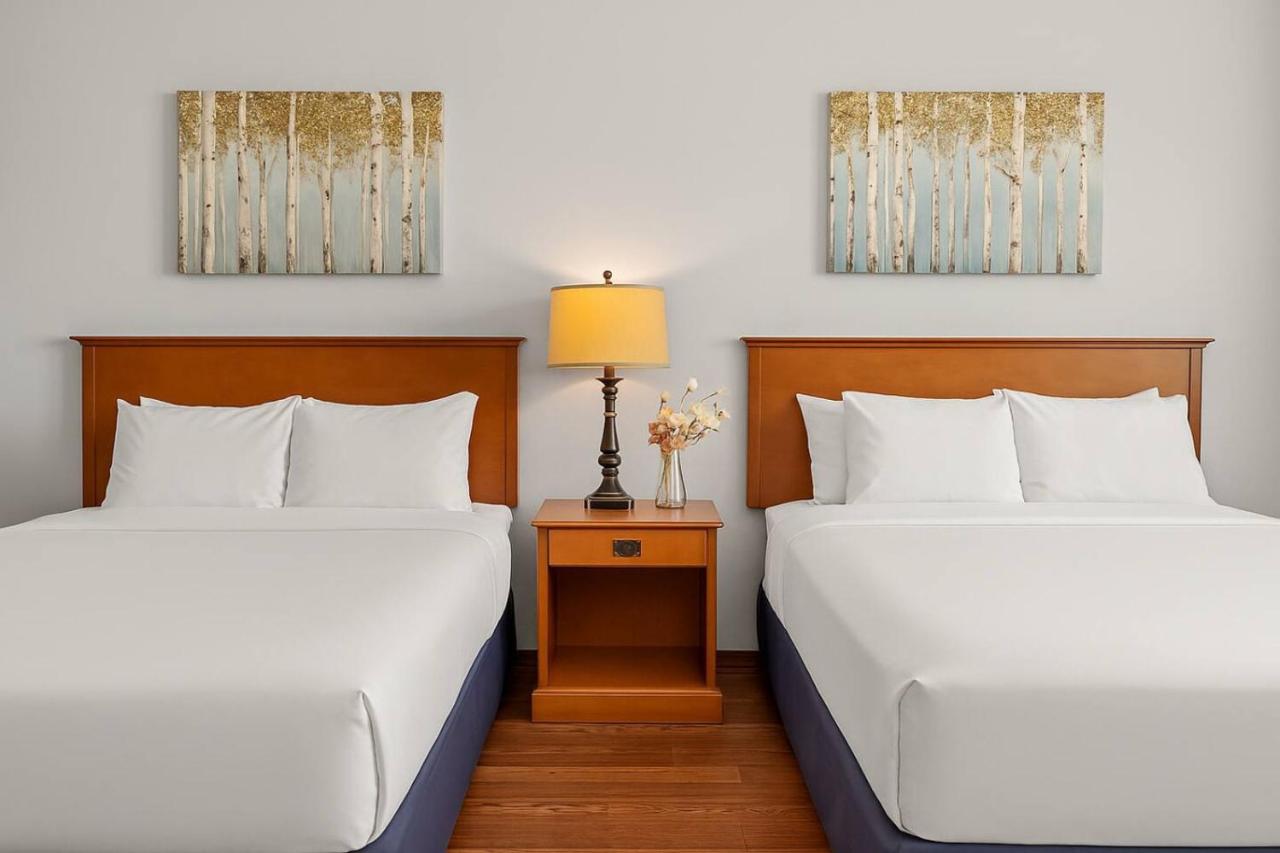 Comfy Rockies Retreat for 4 Canmore DT Near Banff - Chambres d'hôtes Canmore