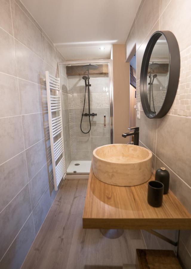 Driepersoonskamer met Eigen Externe Badkamer