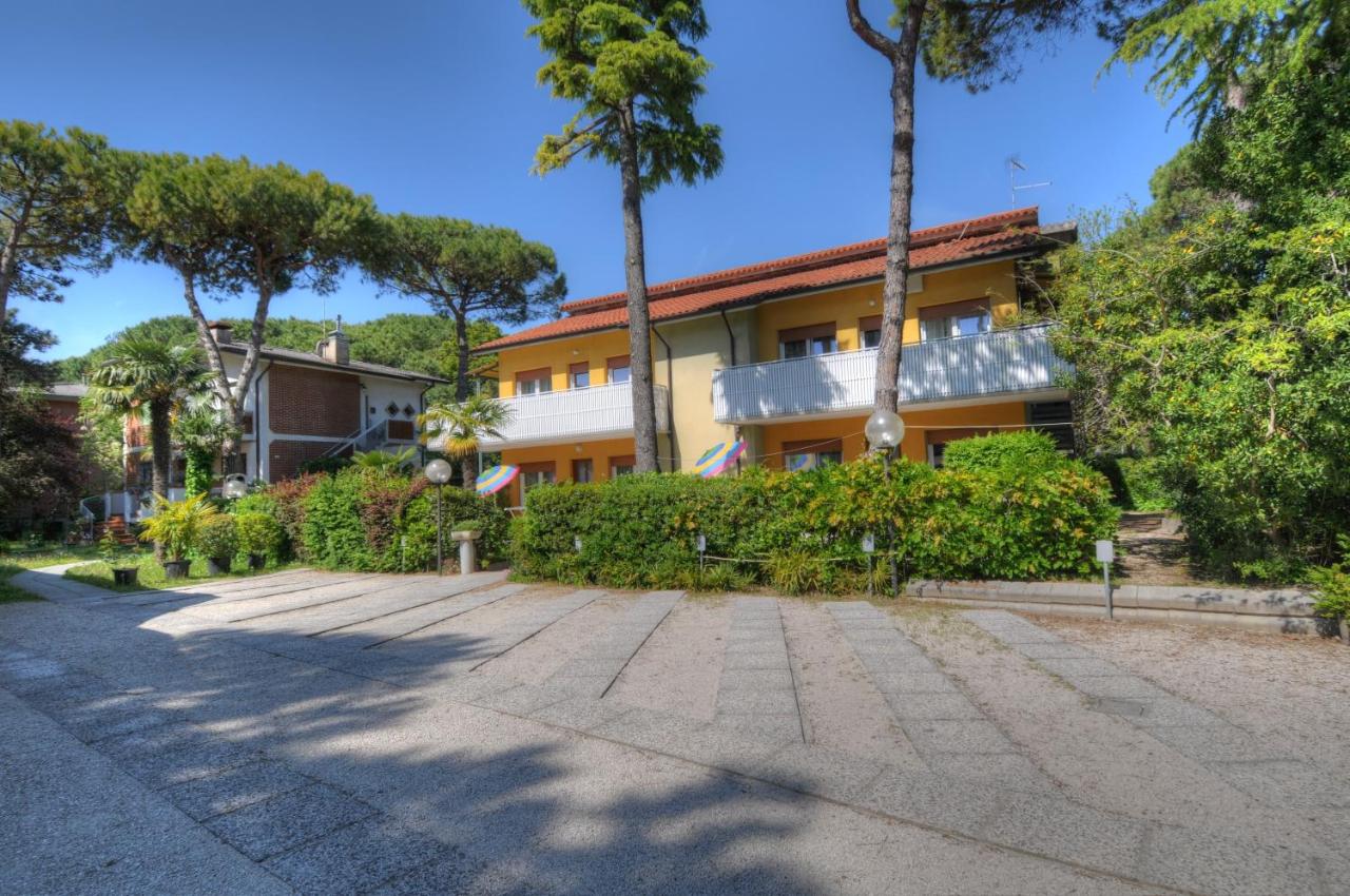 Residence Villa Laura - B&B Lignano Sabbiadoro