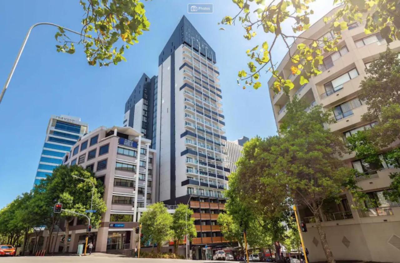 Magnificent Skytower View 2 BDR 2 BTH Apt - B&B Auckland