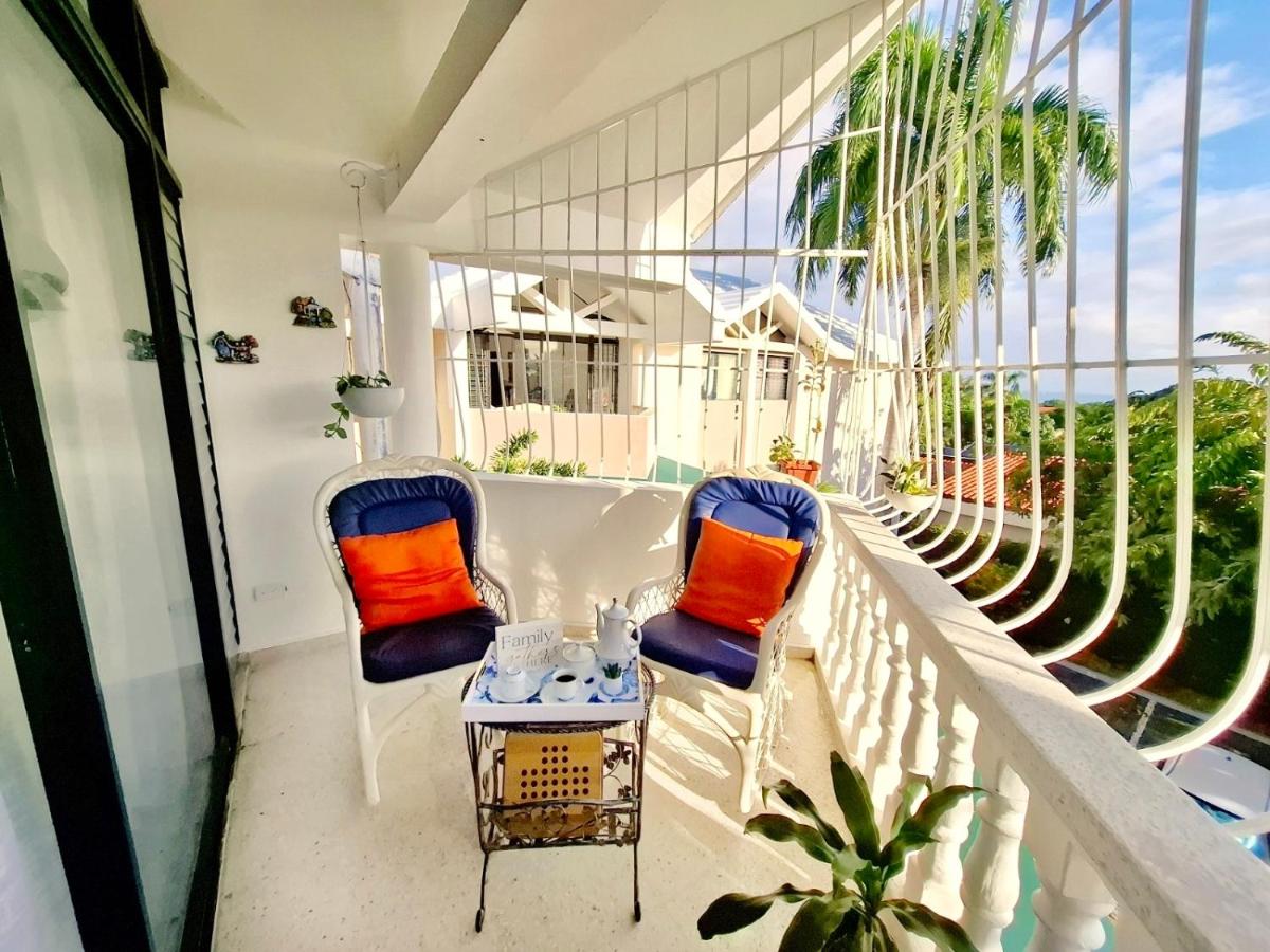 Paramount Views - Bed and Breakfast