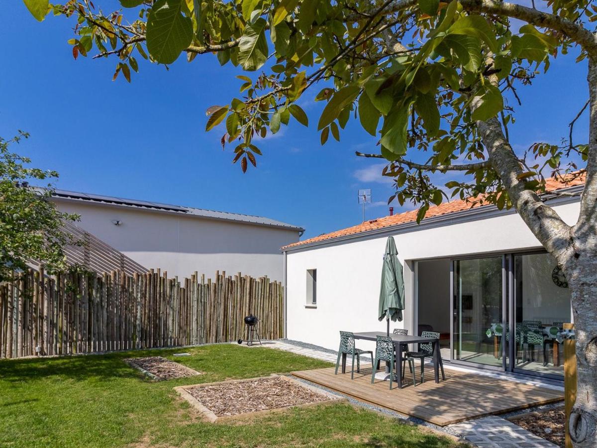 Gîte moderne avec jardin clos et animaux admis près de Nantes et Angers - FR-1-622-108 - B&B