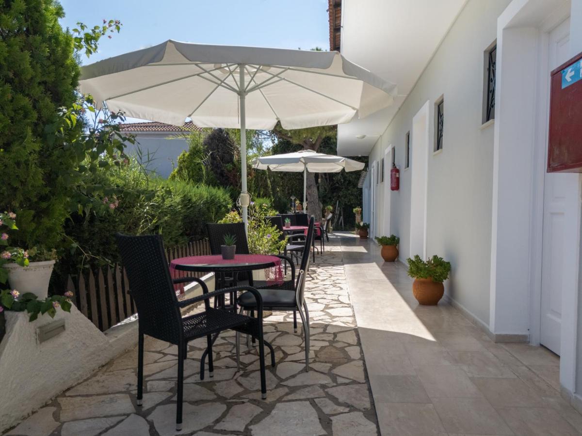 Neraida Studios - Bed and Breakfast Tsilivi