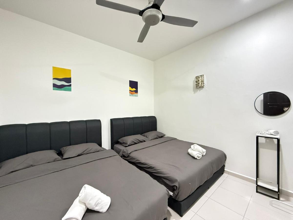 YOLO5 3BR 12PAX CentralTown Netflix - Ferienwohnung Kuantan