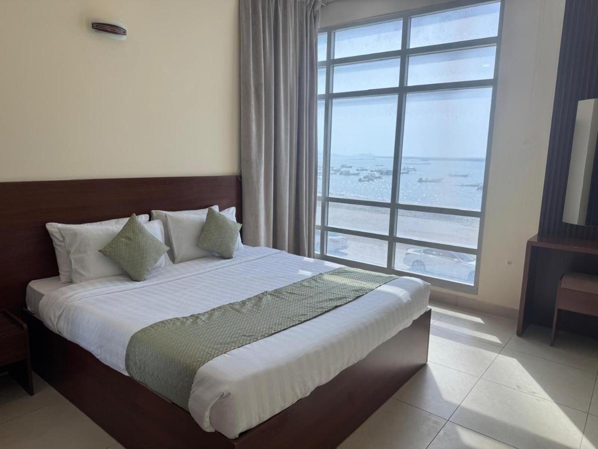Two-Bedroom Apartment with Balcony and Sea View