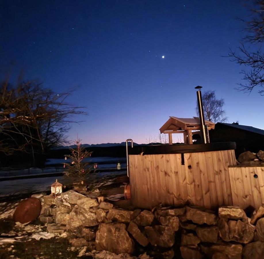 Ferienwohung Dennabruck mit Whirlpool - Ferienwohnung Dietramszell