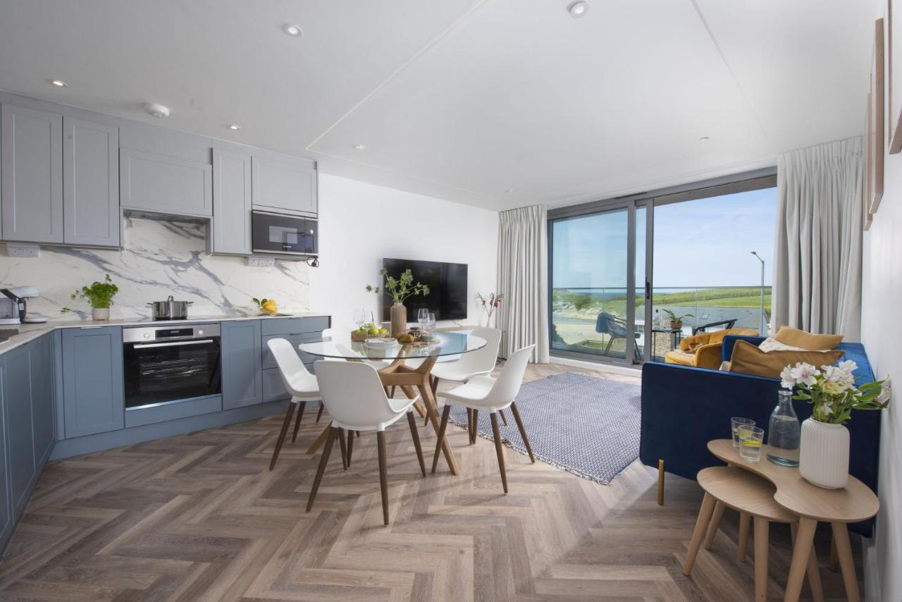 Apartment 6, Oasis Sands - B&B