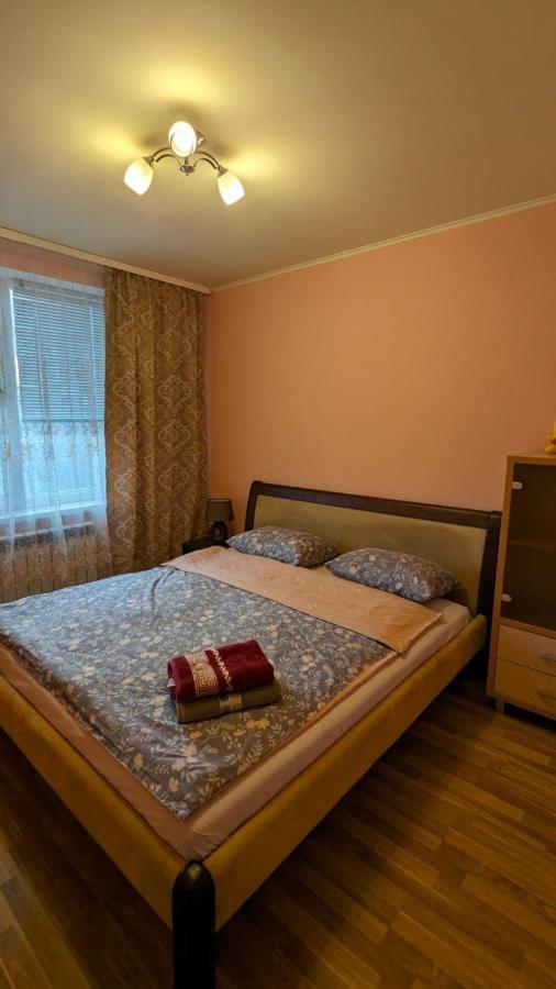 2 кв супермаркет Рост Нескоренних 19 - B&B Kharkiv
