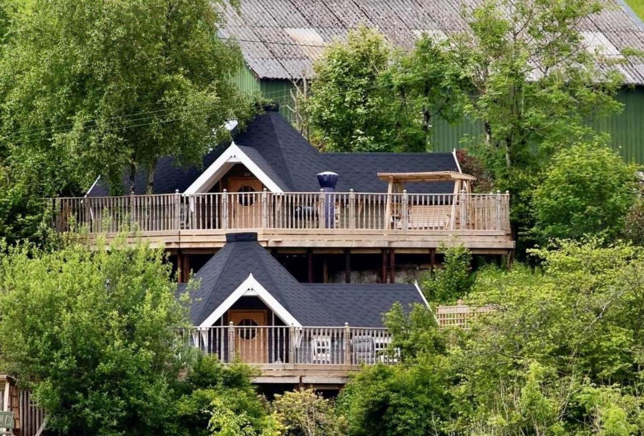 2 - Floras Cabin- Outdoor Bath - Unmissable View - Bed and Breakfast