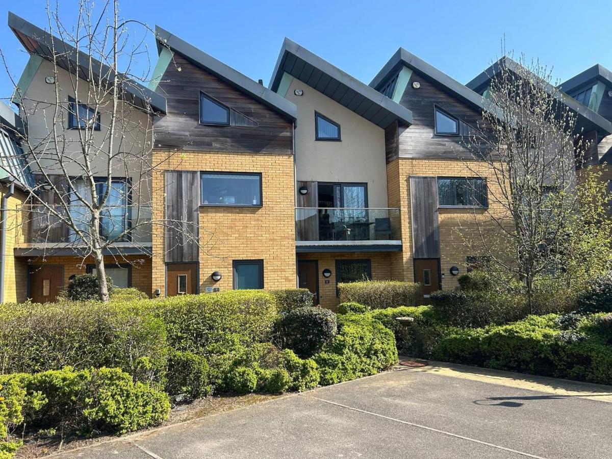 2-Bedroom Modern Home in Historic Lincoln - B&B