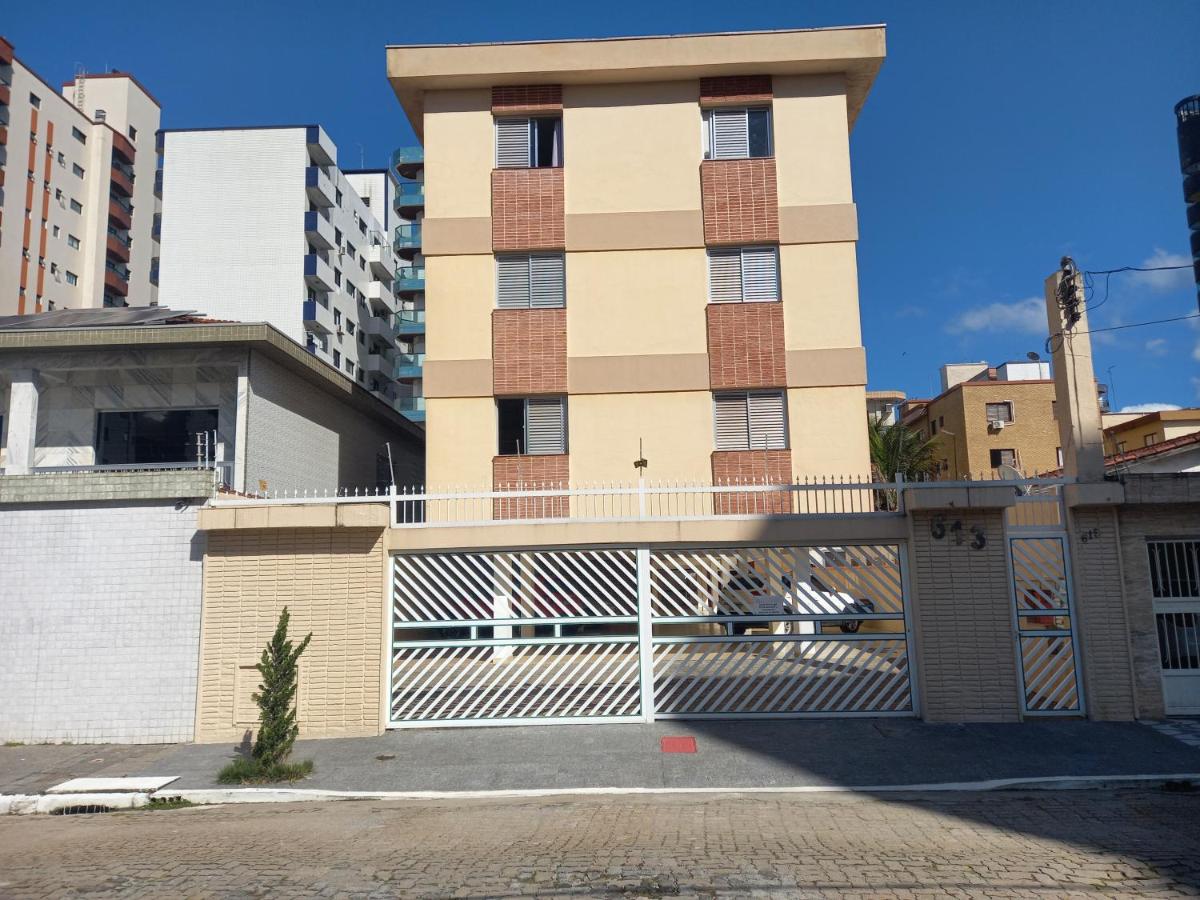Apartamento Praia Grande Guilhermina Vaga Garagem - B&B