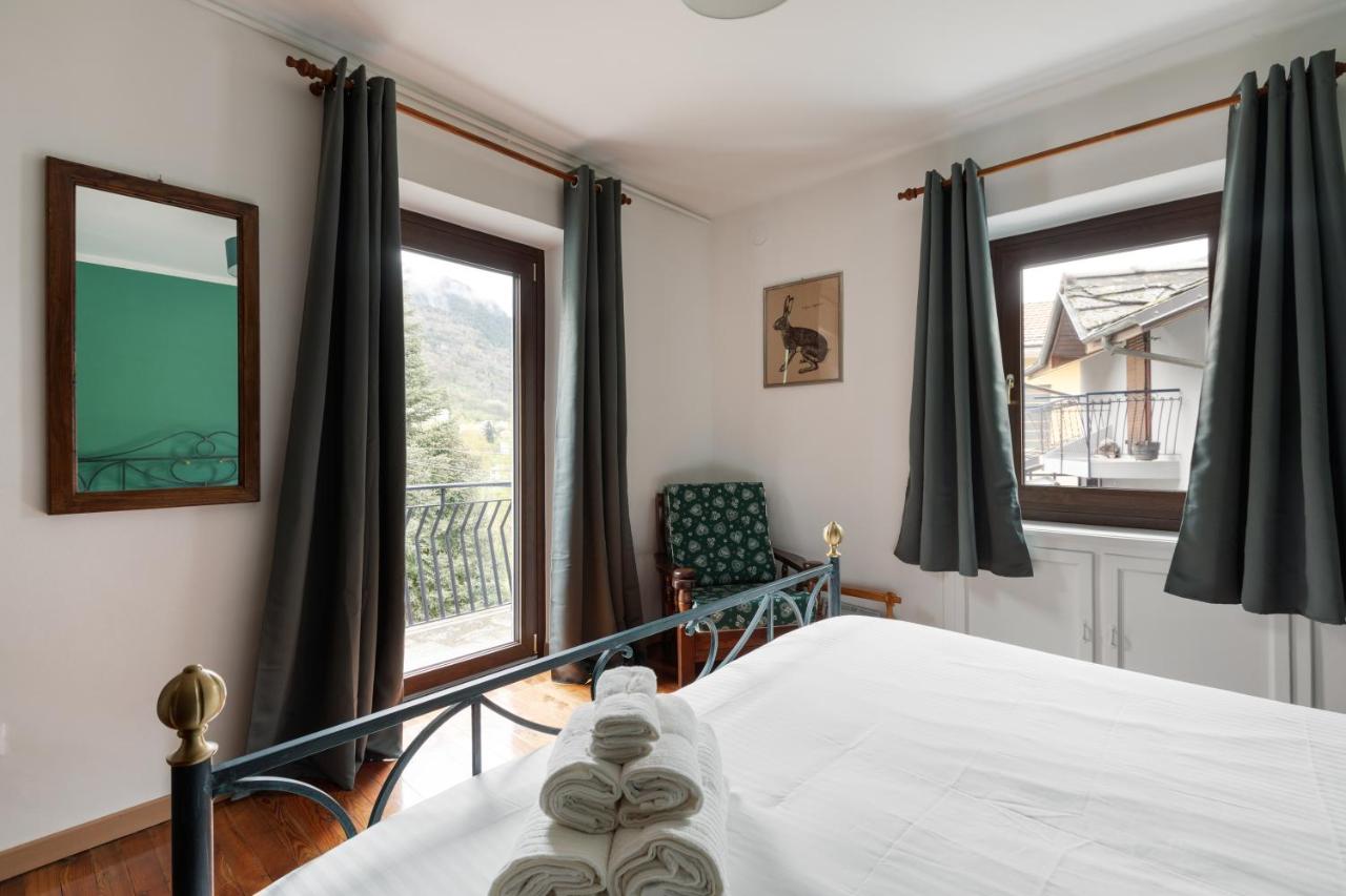 Superior One-Bedroom Apartment with Balcony