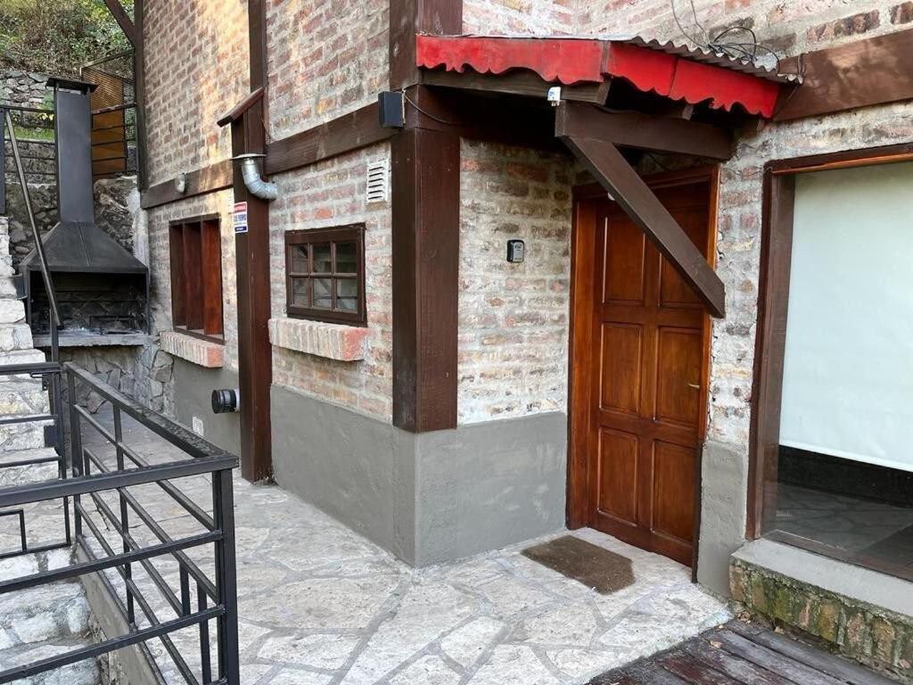 Cabaña con parrilla y 2 baños completos - AlquilaMiCasa - B&B