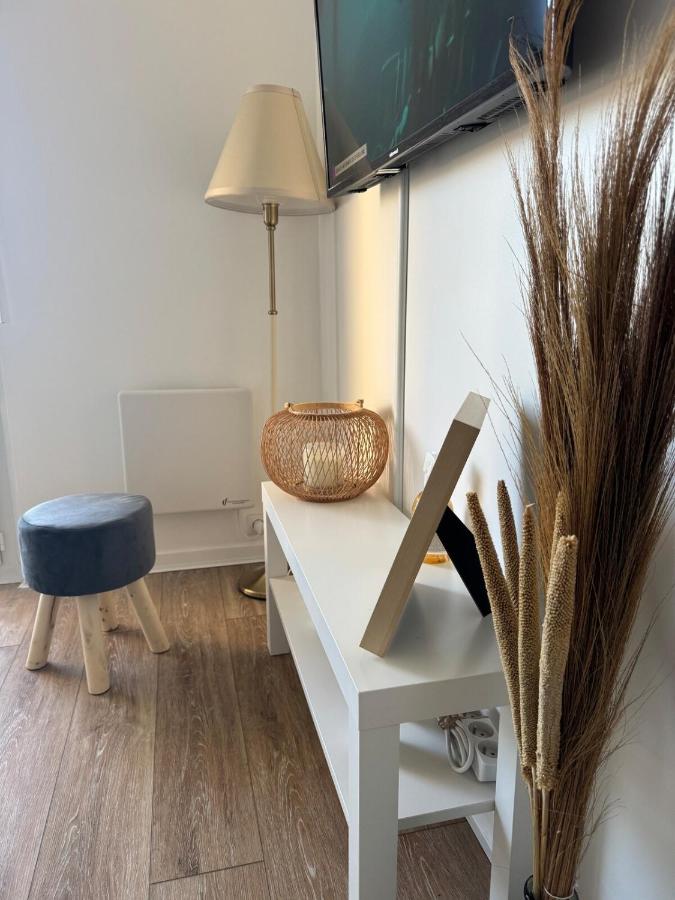 Small Bubble in Toulouse, France T2-Parking-1KmMetro-WiFi-Cosy - Chambres d'hôtes Ramonville-Saint-Agne