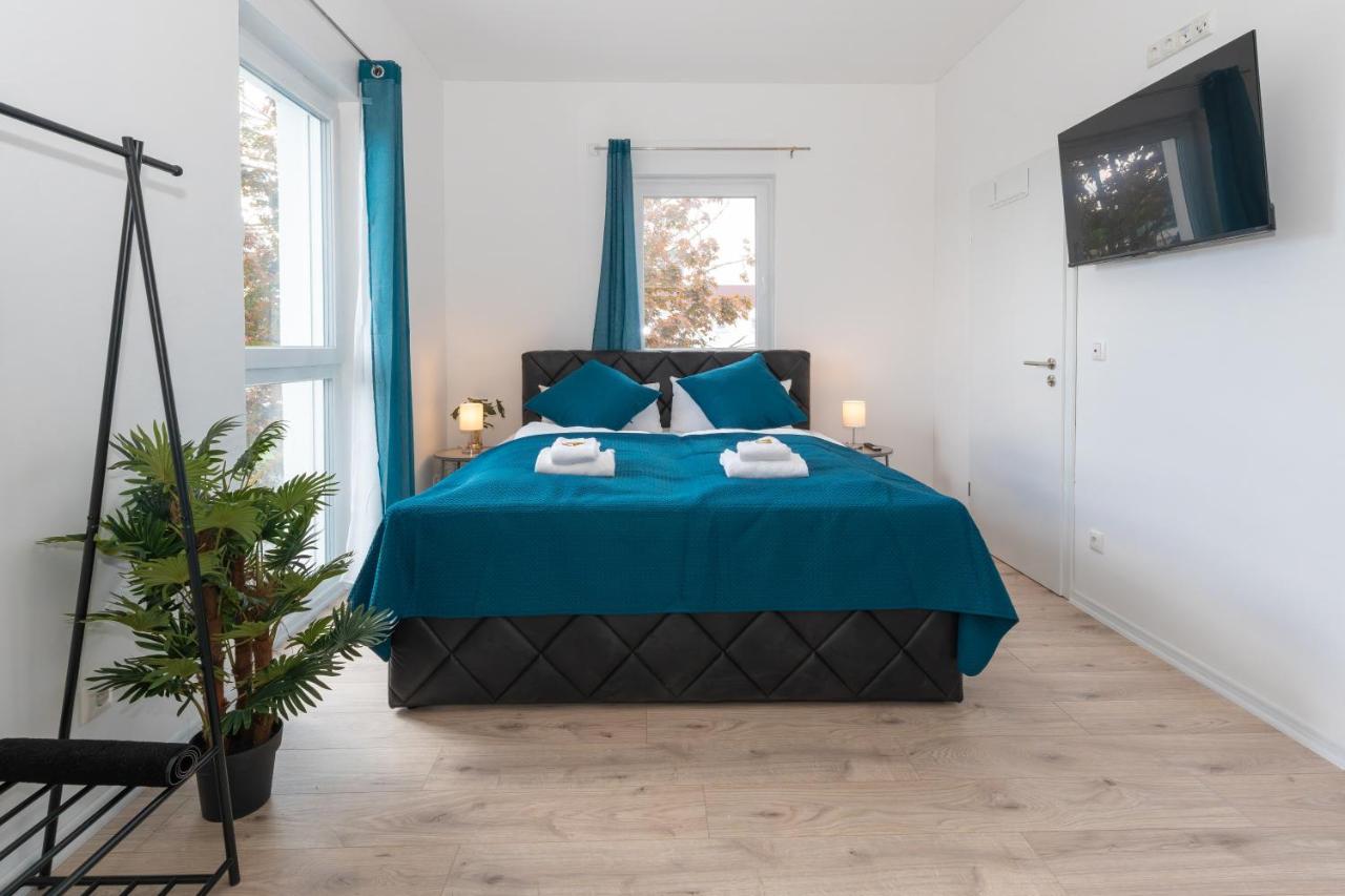 Lit Living - Deluxe Apartments - Box Spring - Parking - Neueröffnung - NEW OPENING - B&B Altenstadt