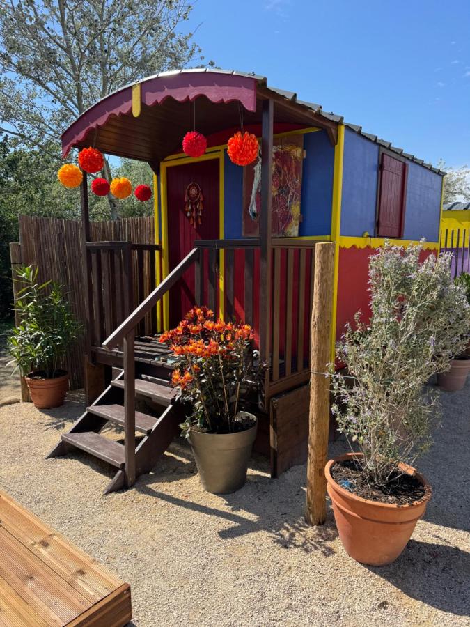 Les Roulottes de Camarkas - B&B Saintes-Maries-de-la-Mer