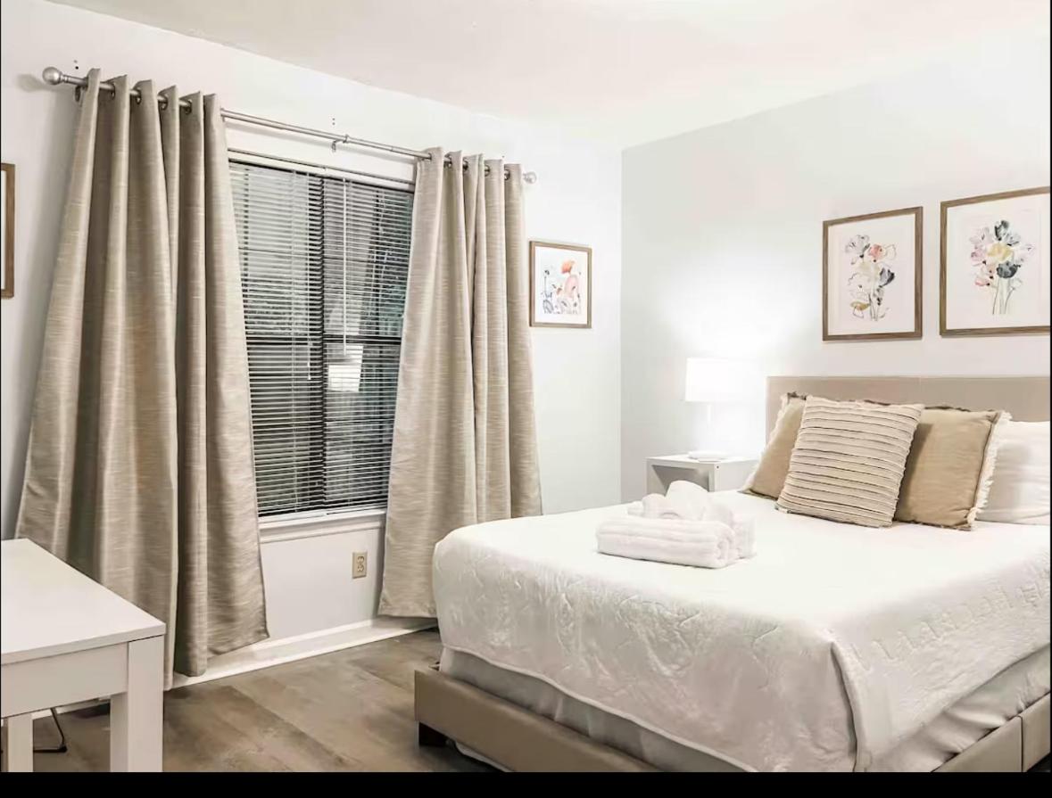 Hillside townhome - B&B