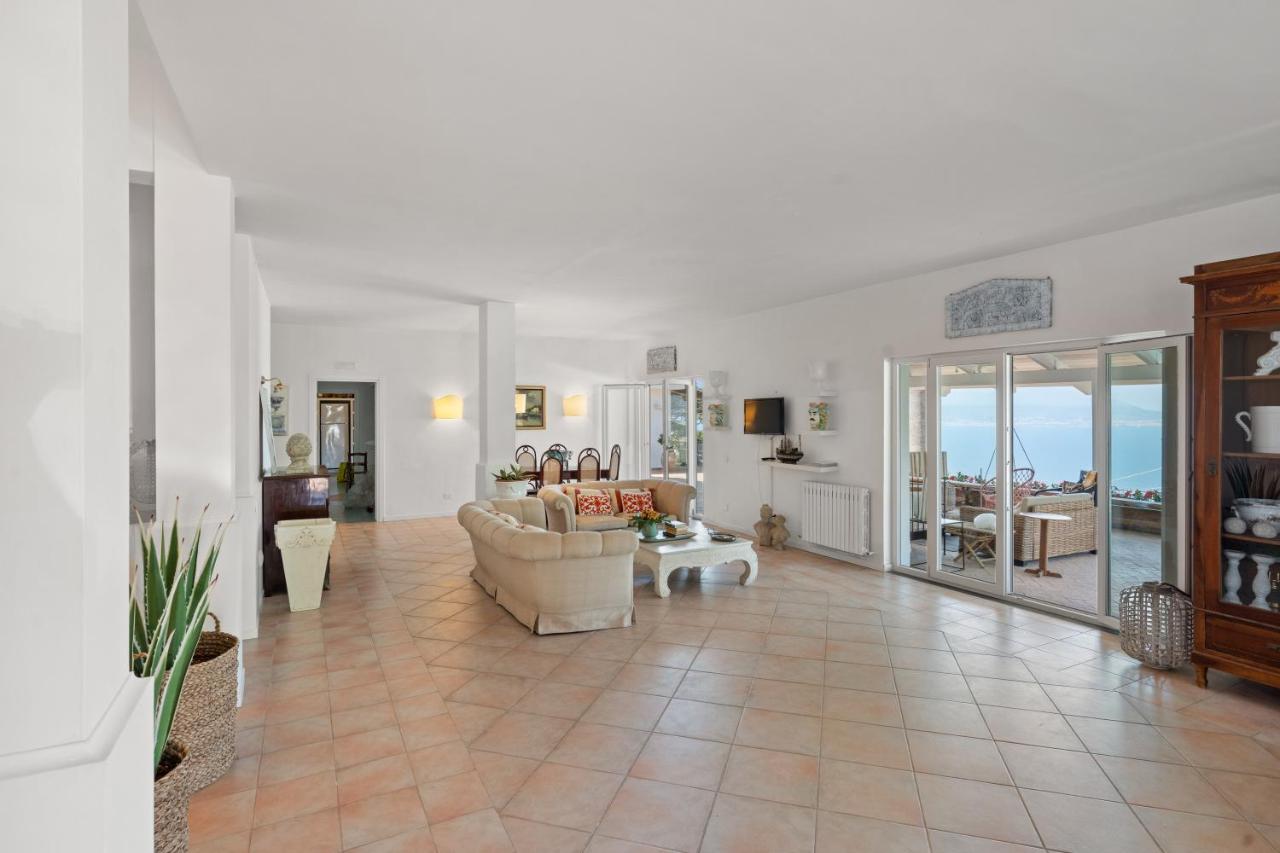 Villa Giu Giu vista mare con piscina a Sorrento - B&B Sorrento