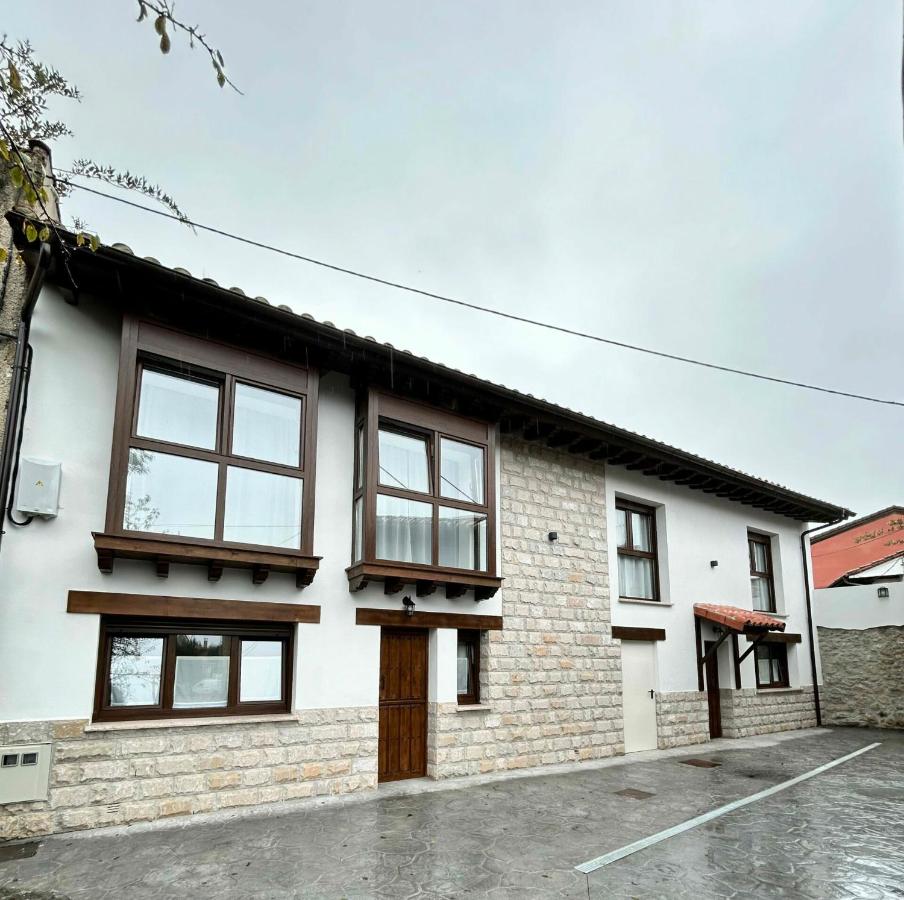 Apartamentos El Calleral - Chambres d’hôtes Villahormes