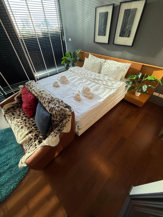 Perfect Location Direct Skywalk to BTS Thong - Chambres d’hôtes Ban Nong Chaeng