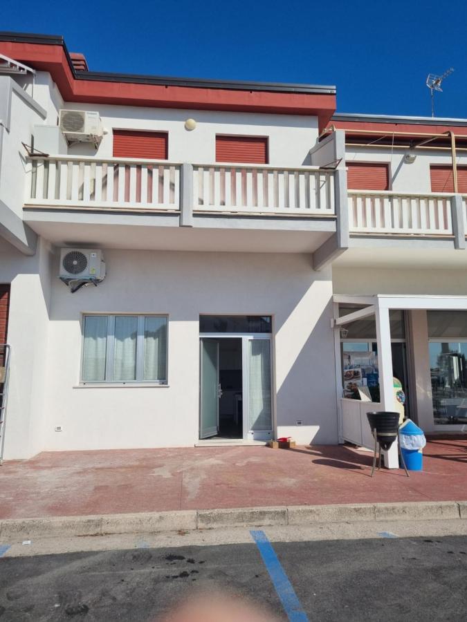 Appartamento Bilocale LE VELE FRONTE MARE - B&B Marotta