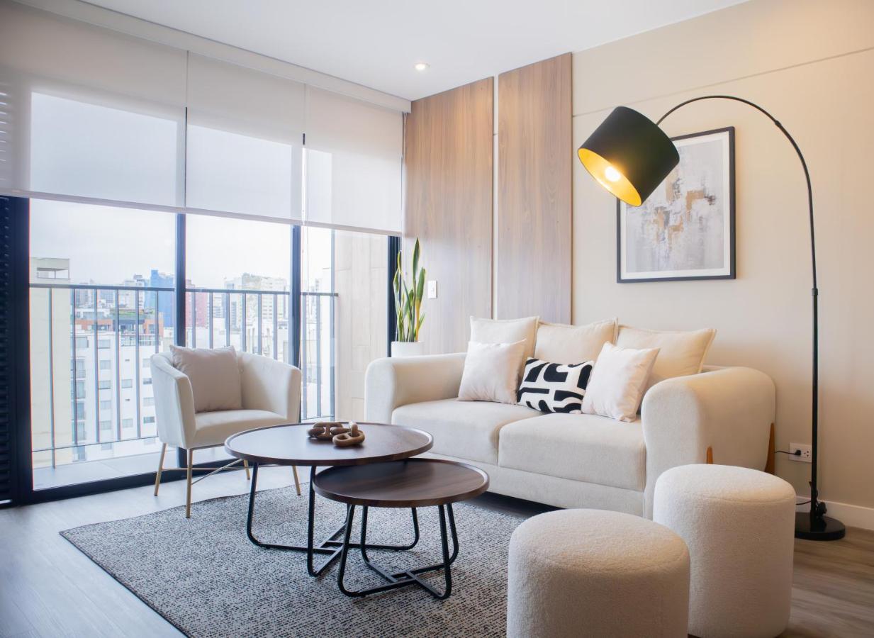 Alameda Suites in Miraflores by Wynwood House - Chambres d'hôtes Lima