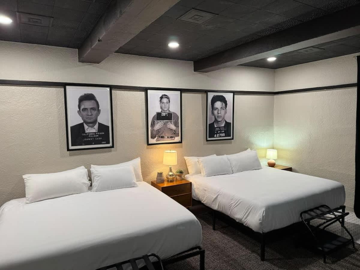 The Signature room with 2 King Beds - B&B