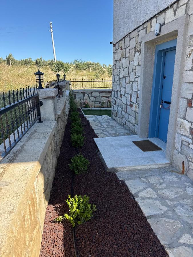 Villa Kataraktis - B&B