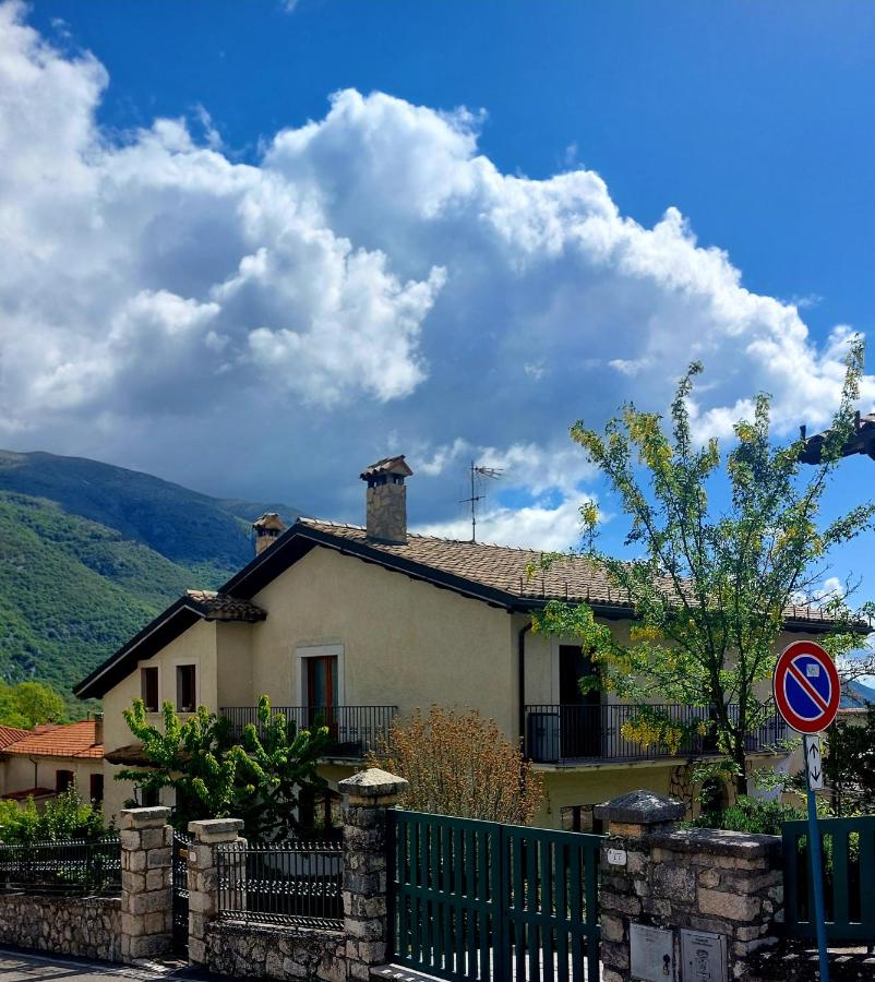 A due passi dai lupi - B&B Civitella Alfedena