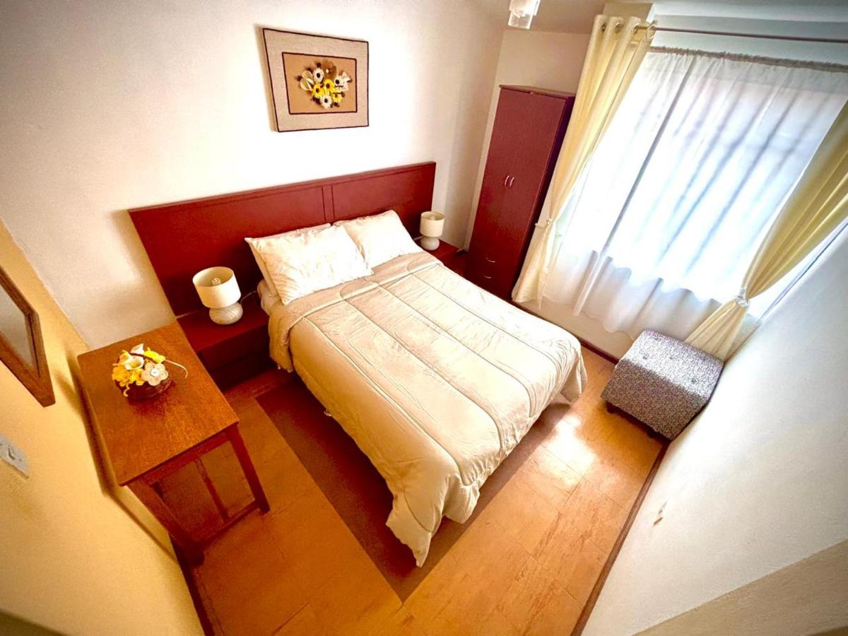 Tweepersoonskamer met een Eigen Externe Badkamer