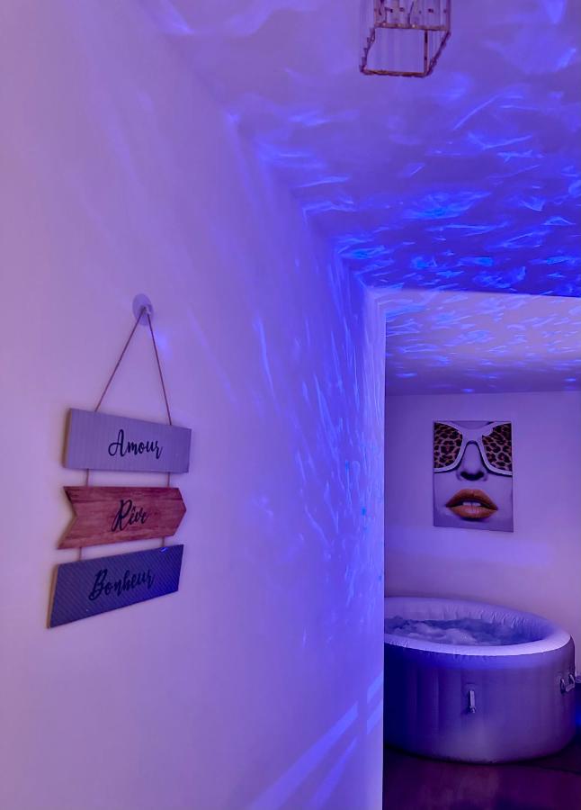 Escapade exotique -Terrasse Privée-Love&Jacuzzi - B&B