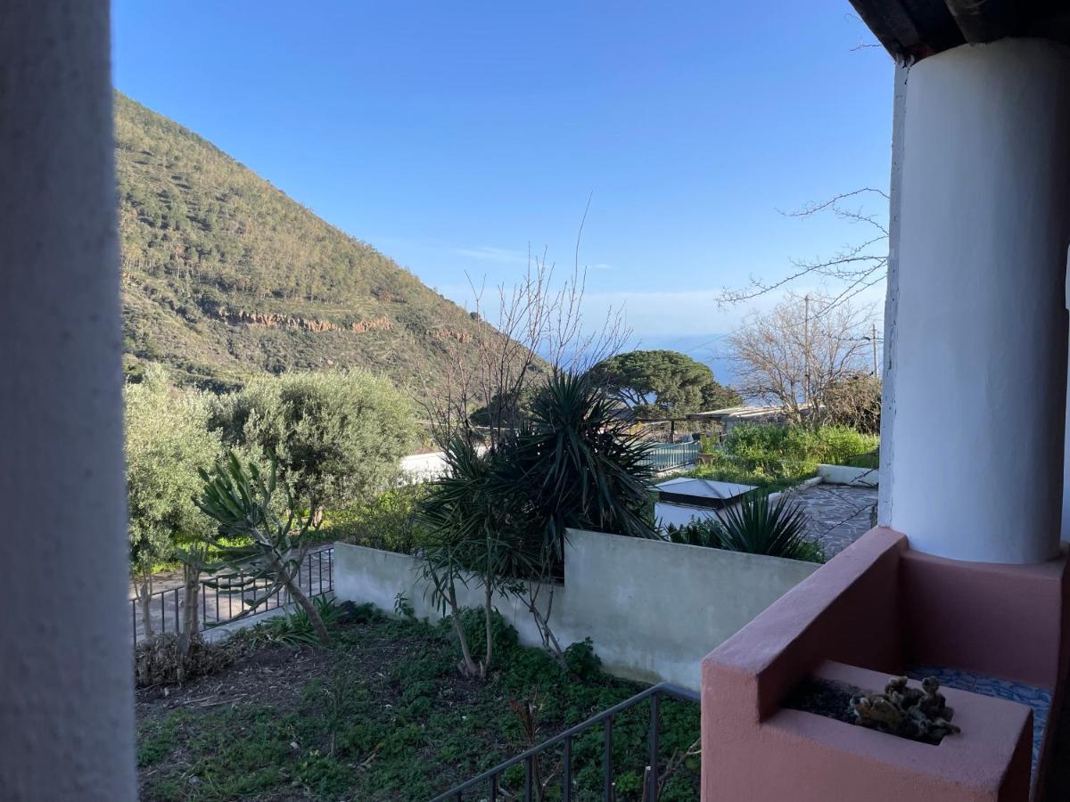 Casa Cesare - appartamenti a Salina - B&B Acilia Saline