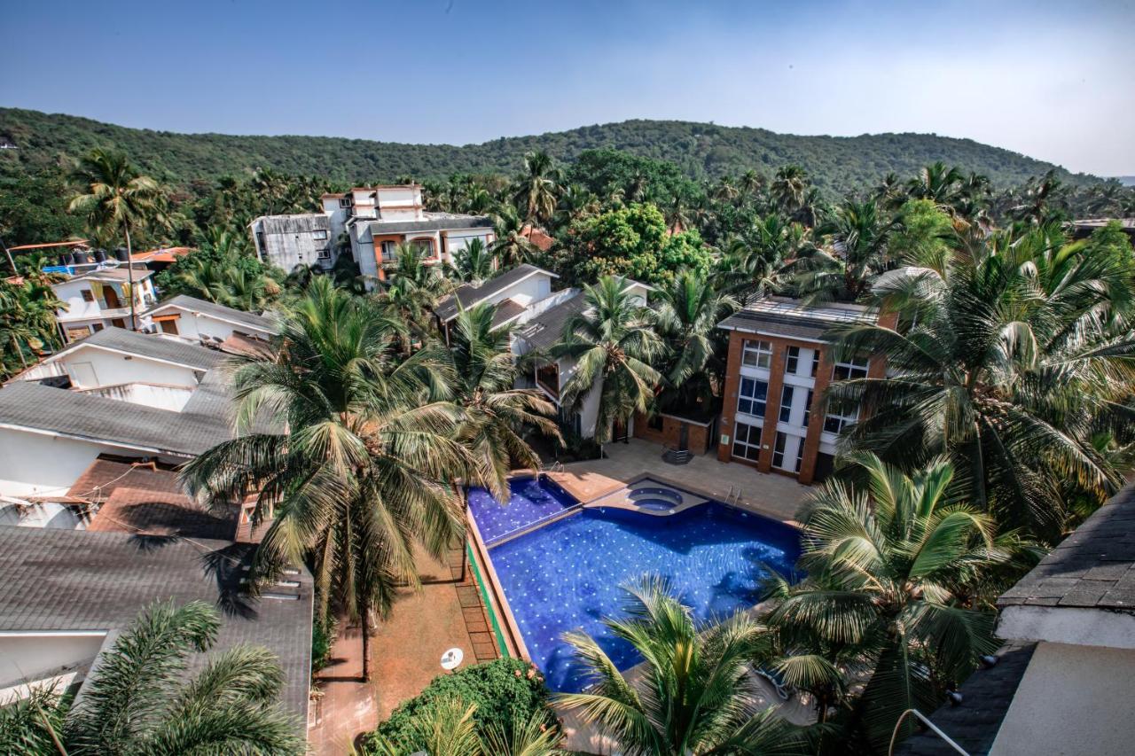 Villa with Garden View