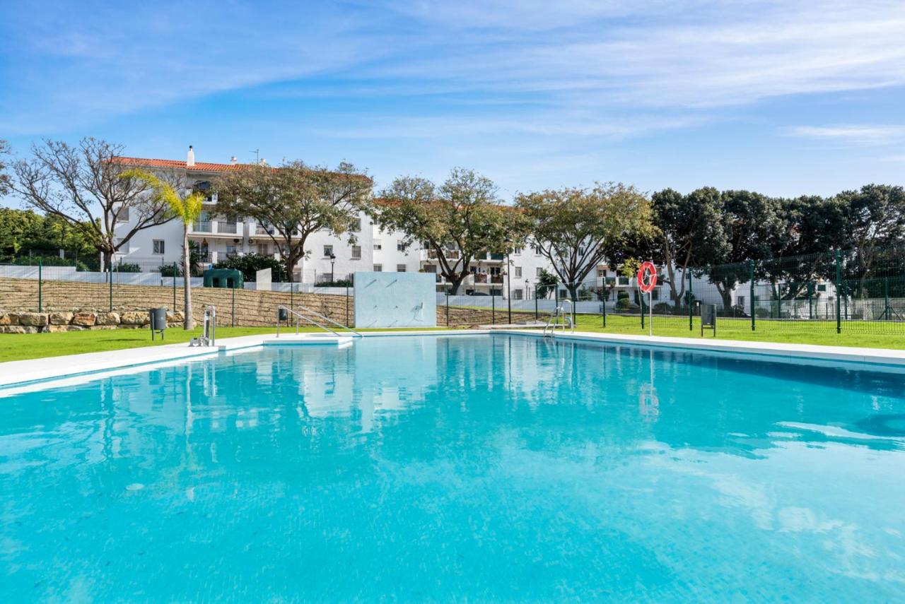 Aranya Garden View - Golf & Beach Escape - Bed and Breakfast Estepona