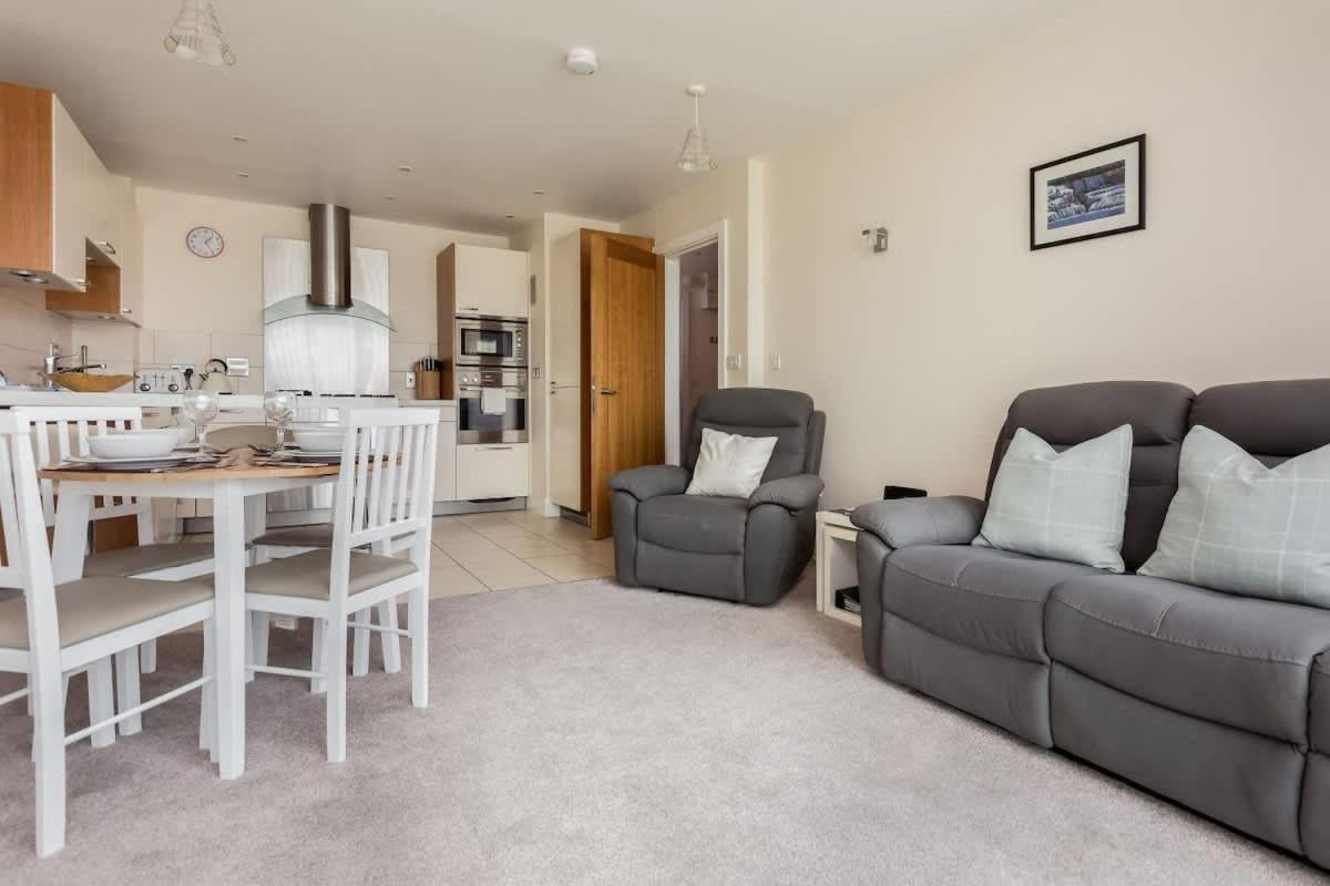 Poppies - Apartment on Poole Quay with Parking - Chambres d’hôtes Poole