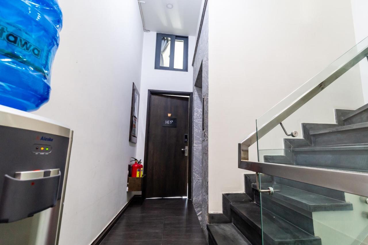 Apartment - Split Level Loft with Balcony