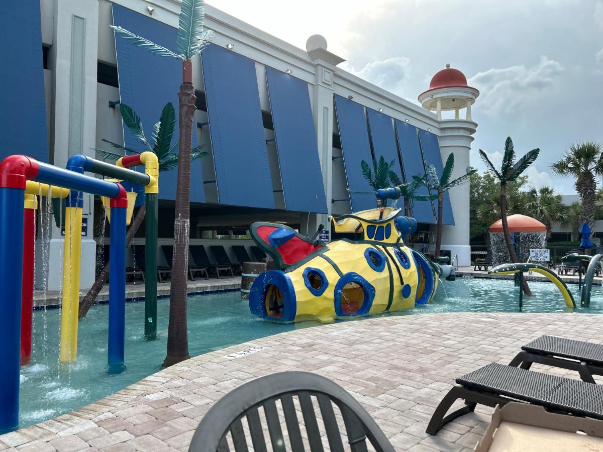 Flip Flop at Compass Cove - B&B