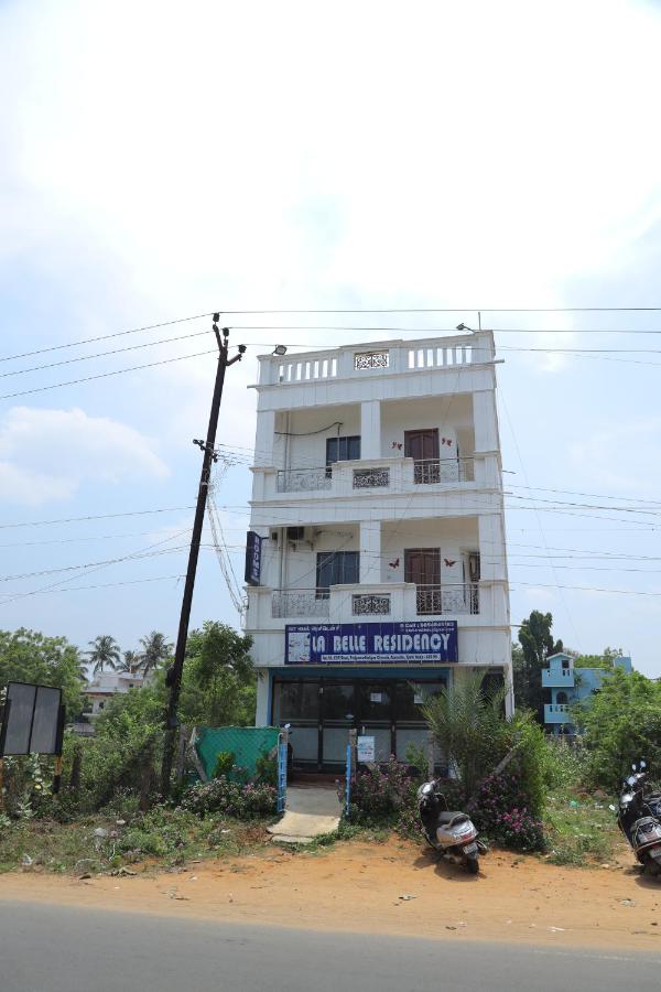 La Belle Residency Near Auroville Beach - Ferienwohnung
