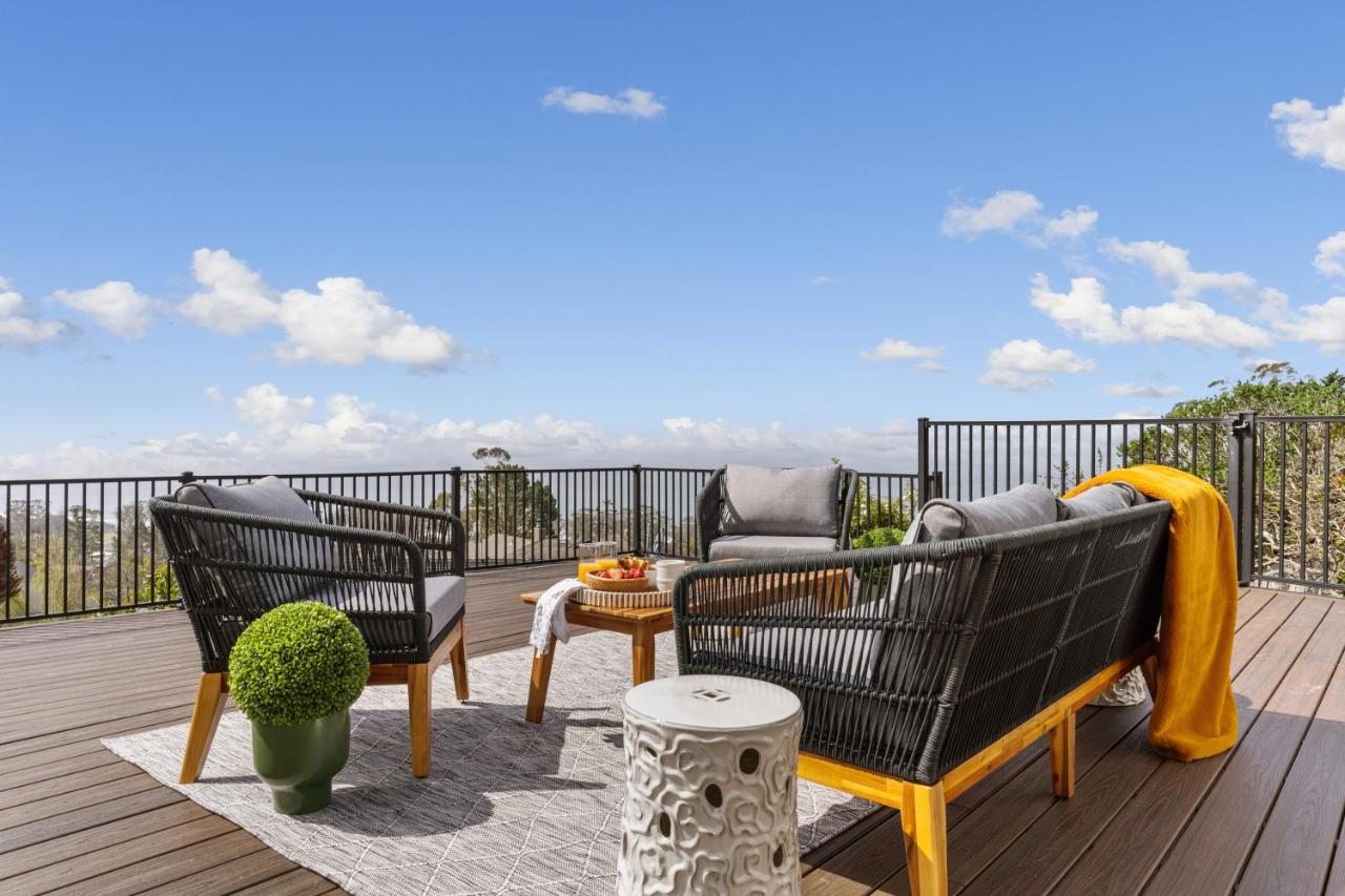 Serene Oceanview Escape with Expansive Deck home - B&B El Granada