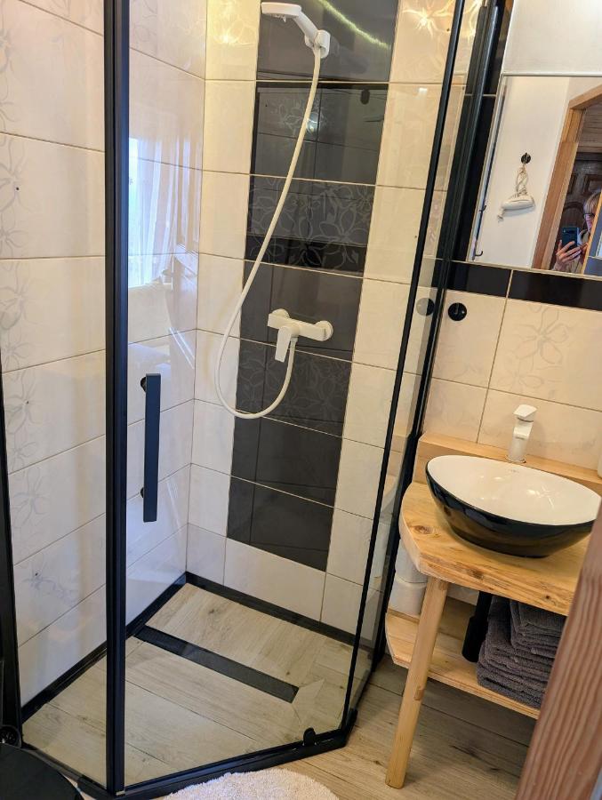 Chata na Końcu Świata - domki - Bed and Breakfast Wilkowice