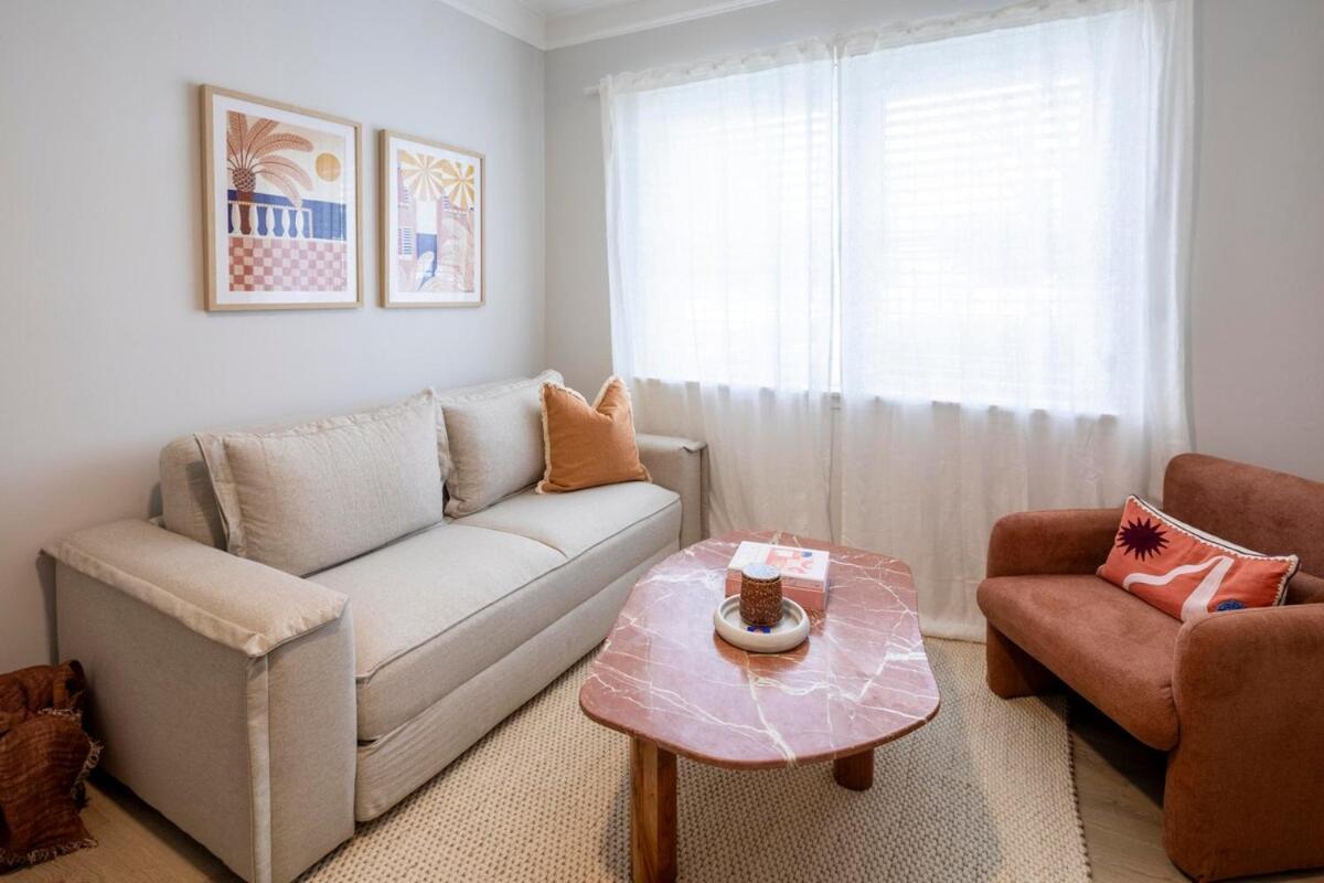 The Holkham Uno - One Bed Apartment Fairy Bower - Ferienwohnung Sydney
