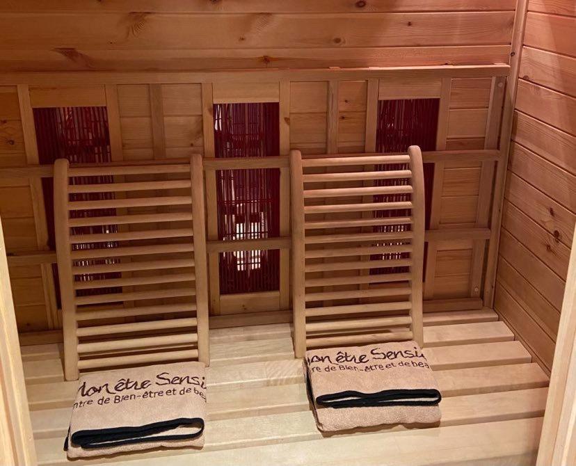 Gîte "C'est mon Daim" - 4 personnes - jacuzzi et sauna - B&B Fauvillers